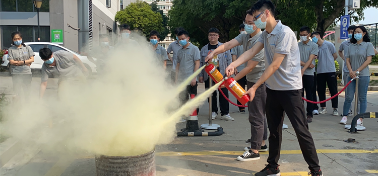 捌斗新材科技開展消防應(yīng)急演練